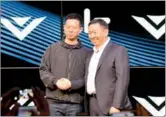  ?? LIA ZHU / CHINA DAILY ?? Jia Yueting (left), founder and CEO of LeEco, and William Wang, founder and CEO of Vizio, announce LeEco’s $2 billion acquisitio­n of Vizio at a joint press conference on Tuesday in Hollywood, California.