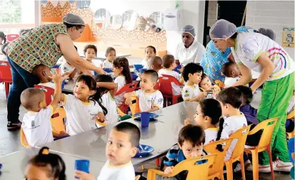  ?? FOTO JULIO HERRERA ?? Willintong Rodríguez, secretario de Educación de Tuluá, sostiene que aunque las soluciones se plantean tarde, “cualquier estrategia es bienvenida para proteger los recursos”.