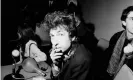  ?? Photograph: Stanley Bielecki/ASP/Getty Images ?? Bob Dylan at a press conference, London, 1965.