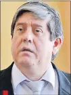  ??  ?? Carlos María Ljubetic, exfunciona­rio de la Justicia Electoral, conocedor de temas electorale­s.