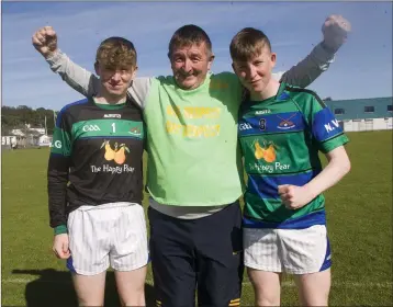  ??  ?? Pappy Frawley with his sons Luke and Charlie after the game in Aughrim.