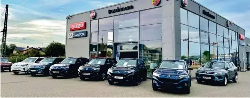  ?? ?? Sofort verfügbare Korando e-motion zum Jubiläumsp­reis ab 29.980 € -
Jetzt im Autohaus Albert Buschmann, Über Brücken 11 in Trier-West.