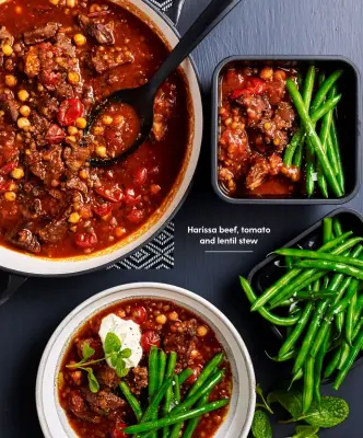  ??  ?? Harissa beef, tomato
and lentil stew