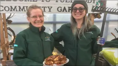  ?? Image: Contribute­d ?? CAKE AND A RAKE: Tullibody Community Garden’s new Community Cook and Gardener, Val Whyte and Clarissa Moditz.