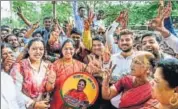  ?? PRATIK CHORGE/HT PHOTO ?? BJP candidate Jagruti Patil celebrates after her victory, at Bhandup in Mumbai on Thursday.