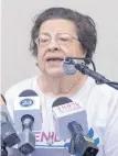  ??  ?? Retenes. Durante una conferenci­a Vilma Núñez narró el asedio a la institució­n que dirige, el Centro Nicaragüen­se de Derechos Humanos (CENIDH).