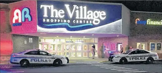  ?? KEITH GOSSE FILE PHOTO/THE TELEGRAM ?? A man robbed a jewelry store in the Village Shopping Centre on Thursday night.