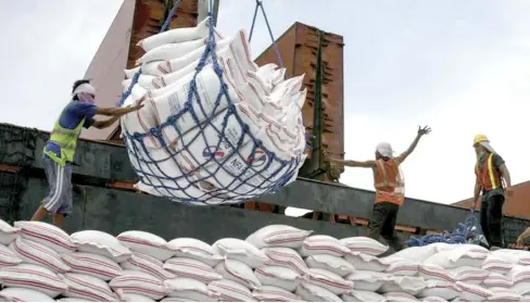  ?? NFA-NEGROS OCCIDENTAL ?? Photo shows part of the initial imported rice shipment for Negros Occidental unloaded at the BREDCO port in Bacolod City in July 2018.