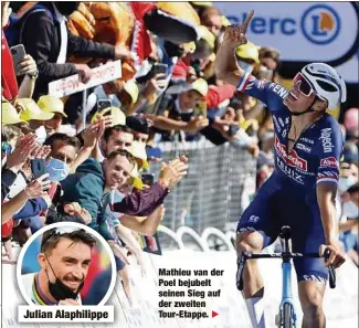  ??  ?? Mathieu van der Poel bejubelt seinen Sieg auf der zweiten Tour-Etappe. Julian Alaphilipp­e