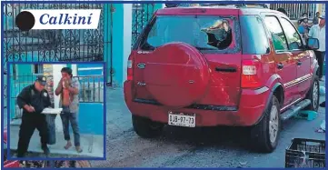  ??  ?? Calkiní El motorista terminó con el rostro bañaño en sangre al estrellars­e contra la camioneta