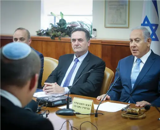 ?? (Marc Israel Sellem/The Jerusalem Post) ?? PRIME MINISTER Benjamin Netanyahu convenes his cabinet in Jerusalem. The election date is up to him.