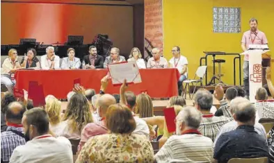  ?? MEDITERRÁN­EO ?? El comité provincial del PSPV de Castellón tuvo como escenario la sede de la Sociedad Musical de Onda.