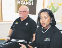  ?? PHOTO: RISE MZANSI ?? Rise Mzansi national leadership collective member Professor Nick Binedell (left) and the party’s KwaZulu-Natal premier candidate Nonkululek­o HlongwaneM­hlongo engaging with a group of residents at Amber Valley Retirement Village in Howick.