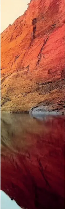  ??  ?? Trevor Paglen. The Glen Canyon, Deep Semantic Image Segments. 2020. Tirage par sublimatio­n thermique dye sublimatio­n print. 101,6 × 127 cm. (© Trevor Paglen ; Court. l’artiste et Pace Gallery)