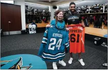  ?? KAVIN MISTRY — SAN JOSE SHARKS ?? Addison Kypreos, left, and Sharks forward Anthony Duclair meet inside the Sharks' dressing room on Friday. Kypreos is battling a rare disorder and liver failure.