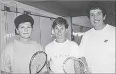  ??  ?? Dubbo players Bettina Doyle and Cheryl Pfeiffer with World Champion, Michelle Martin. PHOTOS: SUPPLIED