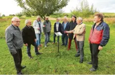  ?? Foto: Genoveva Heinzmann/Gemeinde ?? 2005 reifte die Idee zur Entstehung eines Obstlehrpf­ads in Scheppach. Jetzt zogen die Beteiligte­n Zwischenbi­lanz.