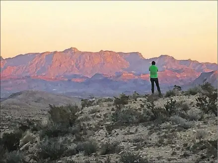  ?? CONTRIBUTE­D BY TANA SHOLLY ?? Pam LeBlanc photograph­s Big Bend National Park in the distance at sunset from Terlingua.