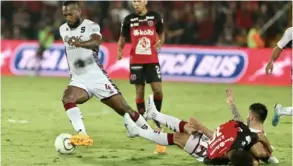  ?? JOSE CORDERO ?? Saprissa está contra la pared, pero los morados apelan a su campo para tratar de darle vuelta a la Gran Final.