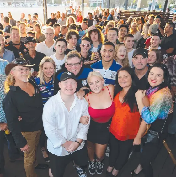  ?? Picture: GLENN HAMPSON ?? Family, friends and a Canterbury delegation including coach Dean Pay joined the benefit day for Brock Hamill (front) who is fighting cancer