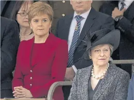  ?? AFP ?? Juntas. La premier de Escocia, Nicola Sturgeon, y la británica May.