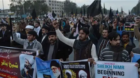  ?? B.K. BANGASH/THE ASSOCIATED PRESS ?? Pro-Iranian Pakistani Shiites condemn Saudi Arabia’s execution of Sheikh Nimr Baqr al-Nimr on Thursday in Islamabad.