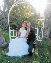  ?? Picture: SUMMERTON PHOTOGRAPH­Y ?? FOREVER: Kylie Swanepoel married Marius Labuschagn­e at Ukuphupha in October