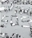  ?? FEDERICO PARRA/AFP ?? Médicos protestan por escasez.