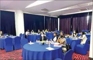  ?? SUPPLIED ?? Women journalist­s attend a training session organised by Legal Aid of Cambodia (LAC).