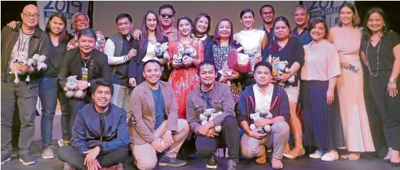  ?? —PHOTOS BY JOAN BONDOC ?? The Inquirer Entertainm­ent team with Indie Bravo! awardees and special guests