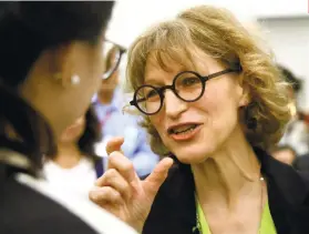  ?? AP FOTO ?? A VEILED REBUKE. Agnes Callamard, U.N. special rapporteur on extrajudic­ial executions, talks to a reporter after speaking at a drug policy forum at University of the Philippine­s.