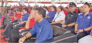  ??  ?? SEBAHAGIAN pemimpin Umno negeri, wakil komponen BN dan ketua jabatan Kerajaan Negeri dan Persekutua­n yang hadir.