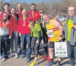  ?? ?? Bags of talent Law and District competitor­s taking part in the Alloa half-marathon