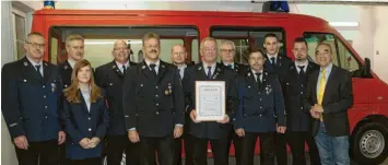  ?? Foto: Christian Späth/Feuerwehr ?? Wahlen und Ehrungen gab es bei der Feuerwehr Scheppach. Das Bild zeigt: (von links) Stefan Höck, Karl Schuler, Ramona Mengele, Christian Brenner, Thomas Brenner, Stefan Holzbock, Werner Grunenberg, Erwin Schneider, Stephan Czejka, Florian Fassnacht, Florian Ganser, Hans Reichhart.