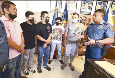5 ‘kotong’ cops under restrictiv­e custody - PressReader