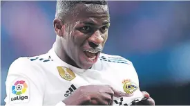  ??  ?? HABILIDOSO. Vinicius ingresó de cambio y aportó en el juego ofensivo del Real Madrid y provocó un gol.