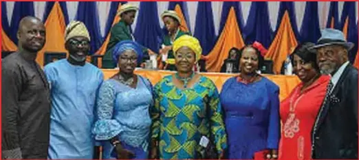  ??  ?? L-R: Special Adviser on Health to Ogun State governor, Dr. Babafemi Adenuga; Wife of Ogun State Commission­er for Culture, Mrs. Oladipo; former Deputy Governor of Lagos State, Alhaja Sinatu Ojikutu; FGGC Sagamu Principal , Mrs. Owolabi (3rd right)...