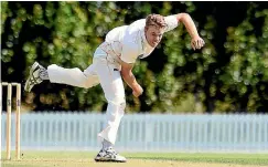  ?? JOHN DAVIDSON/PHOTOSPORT ?? Wellington allrounder Logan van Beek returned from a hamstring injury to take 6-46 against Auckland on day one.