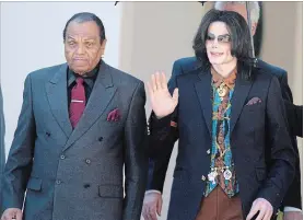  ?? ASSOCIATED PRESS FILE PHOTO ?? Joe Jackson in 2005, with his son, the late Michael Jackson. Joe Jackson died Wednesday at age 89.