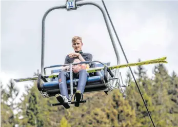  ?? FOTO: GERHARD KÖNIG/IMAGO IMAGES ?? Wieder hinauf auf die Schanzen dieser Welt: Severin Freund im Trainingsl­ager der Skisprungn­ationalman­nschaft Deutschlan­ds in Oberhof.