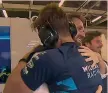  ?? ?? Nicholas Latifi centra la prima Q3 in carriera (partirà decimo) e nel box Williams scoppia la festa, come una vittoria. Abbracci e applausi di ingegneri, meccanici e ospiti del team britannico