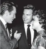  ?? Mail Foreign Service ?? Hollywood trio: Wood with husband Robert Wagner and Kirk Douglas, left
