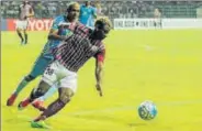  ?? SAMIR JANA/HT ?? Mohun Bagan’s Sony Norde in action on Tuesday.