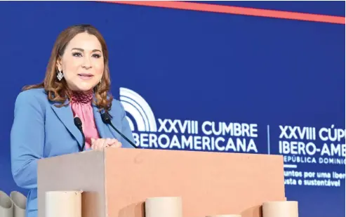  ?? JHONNY ROTESTÁN ?? La ministra de la Mujer dominicana., Mayra Jiménez, tuvo las palabras de bienvenida en el primer panel de ayer.