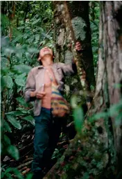  ??  ?? Runa du Haut Amazone équatorien (© Eduardo Kohn/ Zones sensibles)