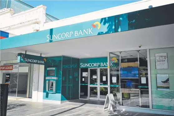  ?? WITHDRAWIN­G: Suncorp in Flinders St will close, along with the branch at Fairfield Waters. Picture: ALIX SWEENEY ??
