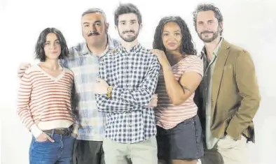  ?? AMAZON PRIME ?? El elenco de protagonis­tas de ‘Un hípster en la España vacía’.
