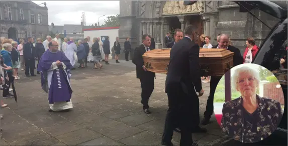  ??  ?? Past and present staff members and pupils of the Ursuline College form a guard of honour for their former principal Sr Mary Gilbride after her funeral at Sligo Cathedral. INSET: Sr Mary Gilbride.