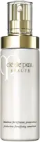  ??  ?? Clé de Peau Beauté Protective Fortifying Emulsion SPF25 PA+++