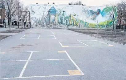  ?? PAUL CHIASSON THE CANADIAN PRESS ?? A closed schoolyard is seen in Montreal on Monday. The Quebec government plans to reopen all elementary schools by May 19.